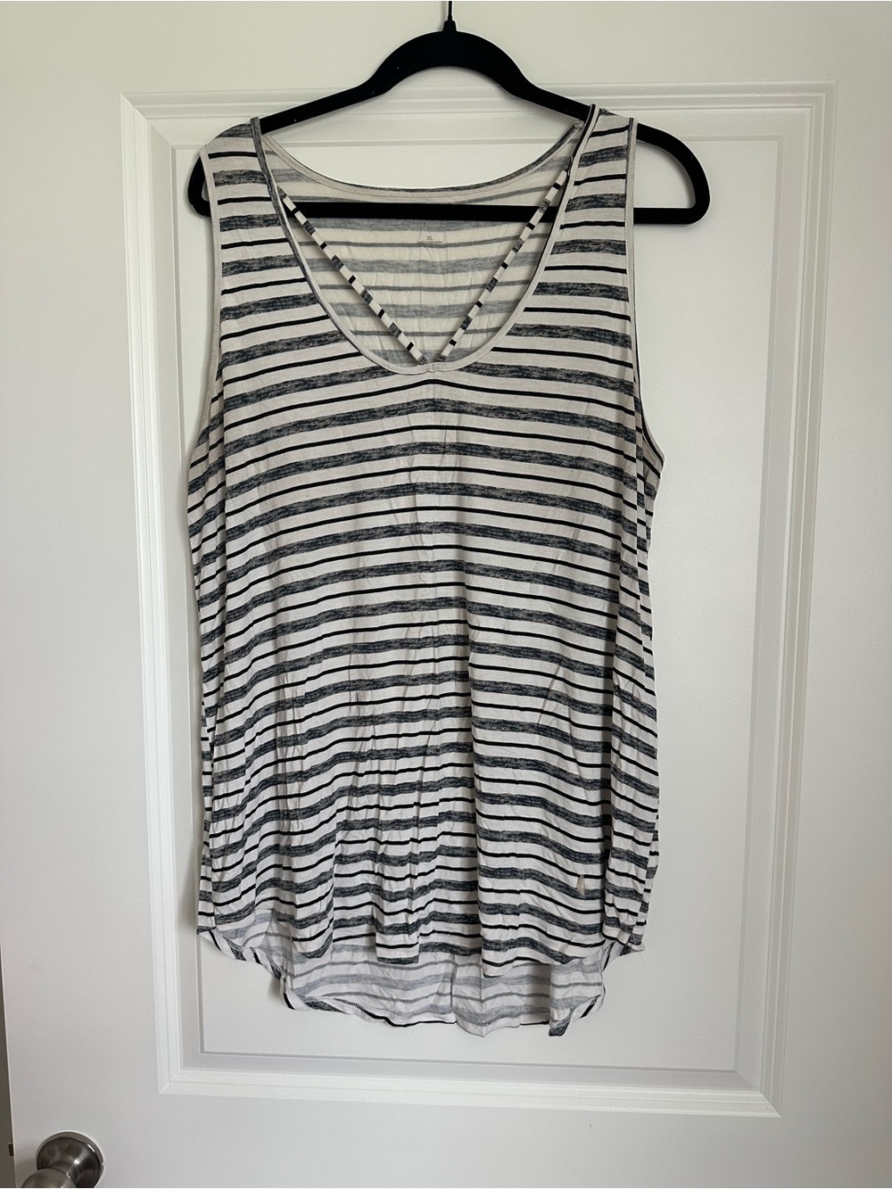 a.n.a Striped V-Neck Tank Top - White & Black